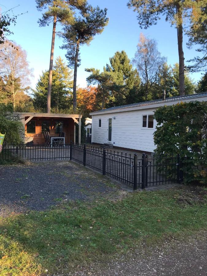 Chalet Bosrand 42 Park Veluwshof 6 P Hoenderloo Dış mekan fotoğraf